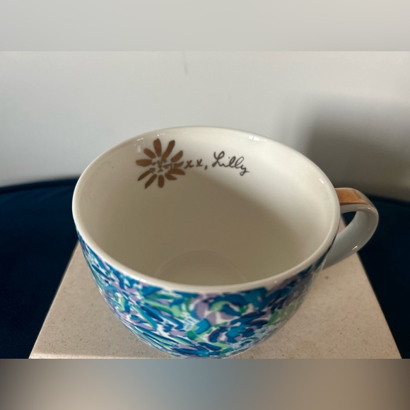 Set of 2 Lily Pulitzer Floral Coffee Tea Mugs Blue Purple Green Gold Accents - Picture 3 of 4